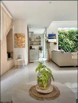 DIJUAL RUMAH TOWN HOUSE FULL FURNISHED AREA JAGAKARSA JAKSEL