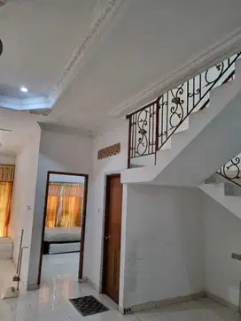 Jual rumah Sunter dekat supermarket – Jakarta Utara