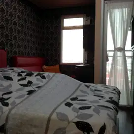 Apartemen Green Lake Sunter Studio furnish interior, lantai rendah.