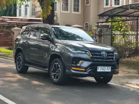 Toyota Fortuner VRZ GR Sport At tahun 2022