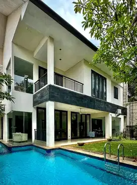 RUMAH SIAP HUNI DALAM TOWNHOUSE DI KEMANG