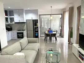 Dijual Cepat Rumah Hoek 6x15 PIK 2 Full Furnished SHM Dekat Tol