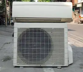 AC Daikin Thailand 1,5  PK Second + pasang Free Ongkir Sejabotabek