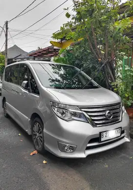 Dijual Nissan Serena 2016 HWS AT Bensin