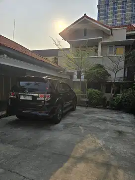 WTS / Dijual Rumah Dan Paviliun Bagus Siap Huni di Jalan Salemba Raya