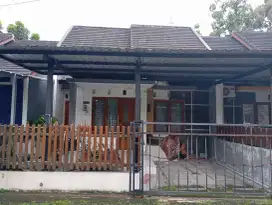 Di sewakan rumah