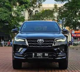Toyota Fortuner 2.4 GR Sport AT 2021