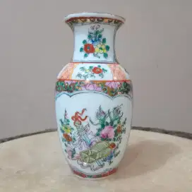 Vas Porselen Cina Family Rose Style