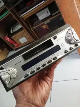 Haed unit JVC untuk mobil lawasan