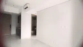 Jual Apartemen Taman Anggrek 2BR Semi Furnished, Jakarta Barat