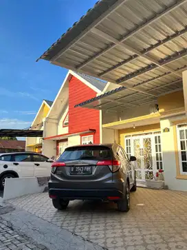 Rumah Cantik Di Jual murah Posisi Hook Di Simpang Pemda