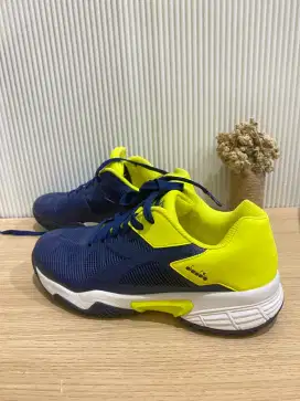 Sepatu Tennis Diadora