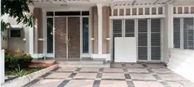 Disewakan Rumah L9 Vernonia Summarecon Bekasi