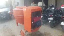 Mixer Cor Beton Miyata Mesin Dongfeng Kondisi Mulus Siap Pakai