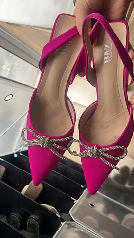 Heals zara pink