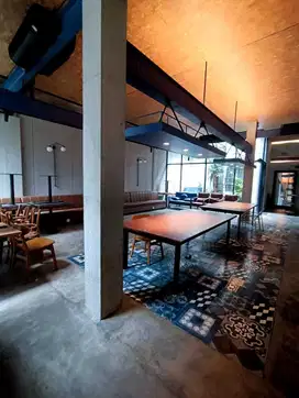 Ex Cafe Mewah Pusat Kota Opak Disewakan Murah 300jtan saja