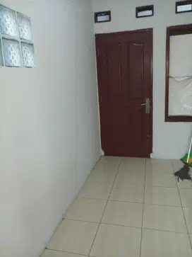 Kontrakan Terjangkau: 1 Kamar, 1 Kamar Mandi, 1 Dapur