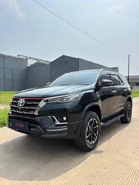 Toyota Fortuner VRZ 2.4 TRD 2021 Automatic ( Hitam Metalik )