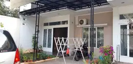 Dijual rumah Cempaka putih, siap huni, harga murah dan bebas banjir