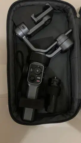 Zhiyun Smooth 5