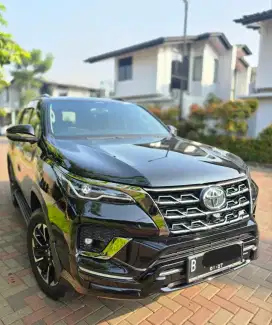 TOYOTA FORTUNER 2.4 GR 2021 / 2022