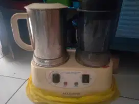 Blender dan pemanas midato