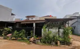 Di jual rumah hook Villa mutiara serpong