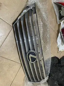 Grill depan LX570 2010