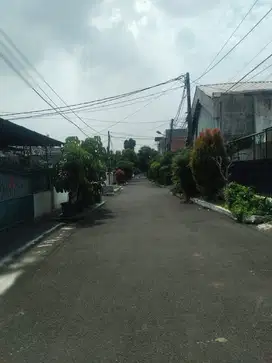Di Jual Rumah Murah Dan Luas Dalam Komplek Kemanggisan Jakbar
