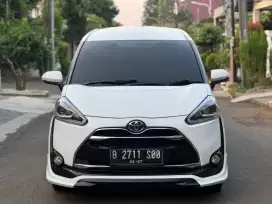 Toyota Sienta Q 1.5 AT 2016