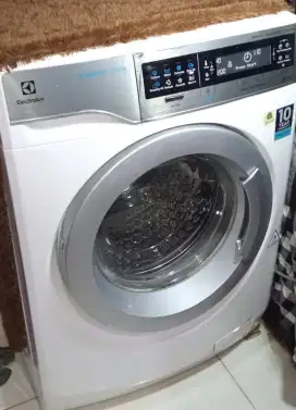 Jual BU aza nieh Mesin Cuci Frontloading Electrolux 11kg,nominus,nego