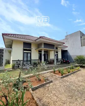 DIJUAL RUMAH BAGUS DENGAN HALAMAN YANG LUAS DI CIATER  - TANGSEL