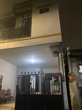 Di Jual Rumah Bagus 2 Lantai Di Srengseng Kebon Jeruk Jakbar