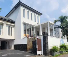 Dijual Rumah Asri di Jagakarsa Jaksel 5menit ke Toll semi furnished