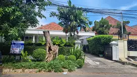 JUAL RUMAH DARMO KOMERSIAL SURABAYA PUSAT SHM LANGKA JARANG ADA