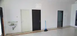 DIJUAL/DISEWAKAN RUMAH BAGUS SIAP HUNI DI KENCANA LOKA, BSD (EV)