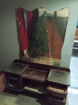 Dijual Meja Rias Kayu Jati Asli