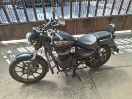 Royal Enfield Meteor 350 Black