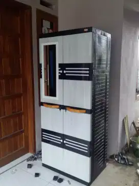 Lemari gantung plastik