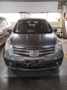 Nissan Grand Livina 1.5 XV AT 2010 Abu , KM 89rb (Tdp 18jt)