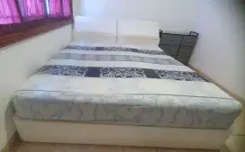 DI JUAL 1 SET TEMPAT TIDUR , UKURAN 180X200 INFORMA