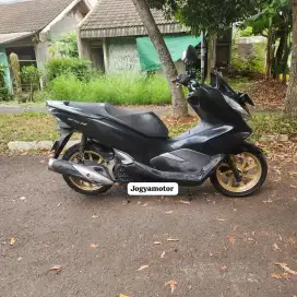 Honda pcx 150 cc tahun 2020 cash & credit