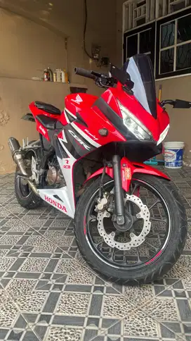 Honda CBR 150R ABS