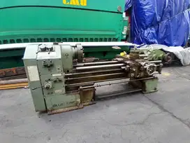 Lathe Machine (Mesin bubut) 1.5 meter Jepang Rekondisi Kualitas