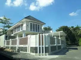 Rumah Asri Etnik Modern  2 Lantai Nuansa Pedesaan Di jl. Palagan