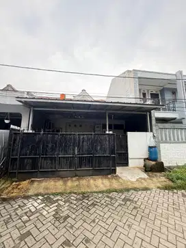 Jual rumah Medang Lestari dekat Gading Serpong 850 jt Nego siap huni