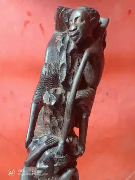 Pajangan Kayu Hitam 3D Relief Afrika Lawas Lumayan Berat