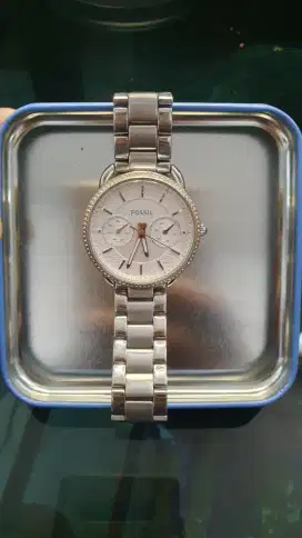 Jam Tangan Wanita
Fossil ES 4262 Tailor Multifunction Silver