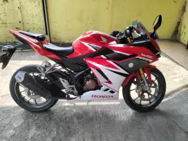 CBR 150 R thun 2021