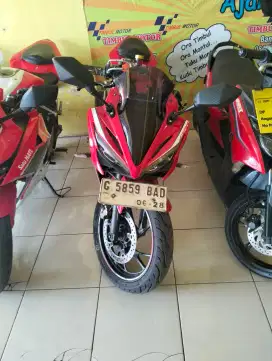 CBR 150 R thun 2018